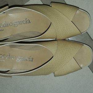 Beige leather platform pedro garcia shoes 41 eur 10 us